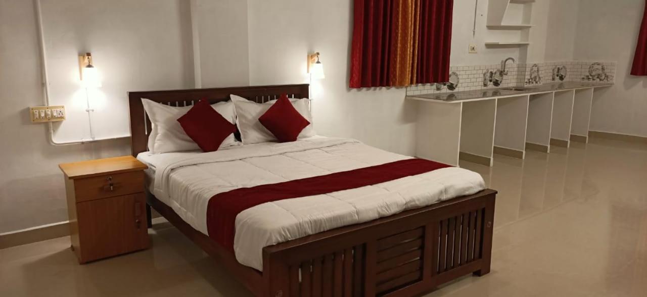 Happy Homes , Thekkady Vandiperiyar Exterior photo